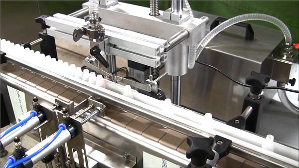 Mesin Ngisi Botol E-Cairan Otomatis sing High Speed